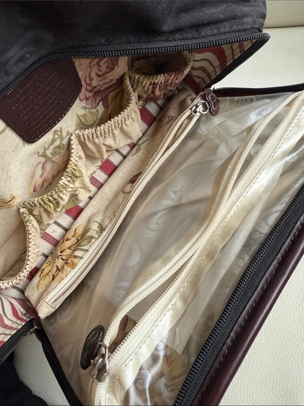 Brighton‎ Travel Cosmetic Case